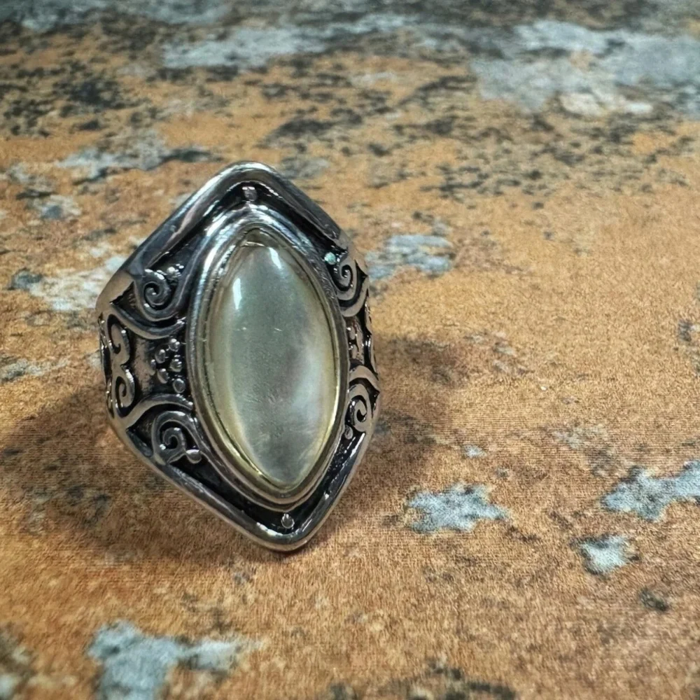 OPAL Ring Womens Size 6 Opal Hexagon Gemstone Silver Plated Swirls Costume NEW